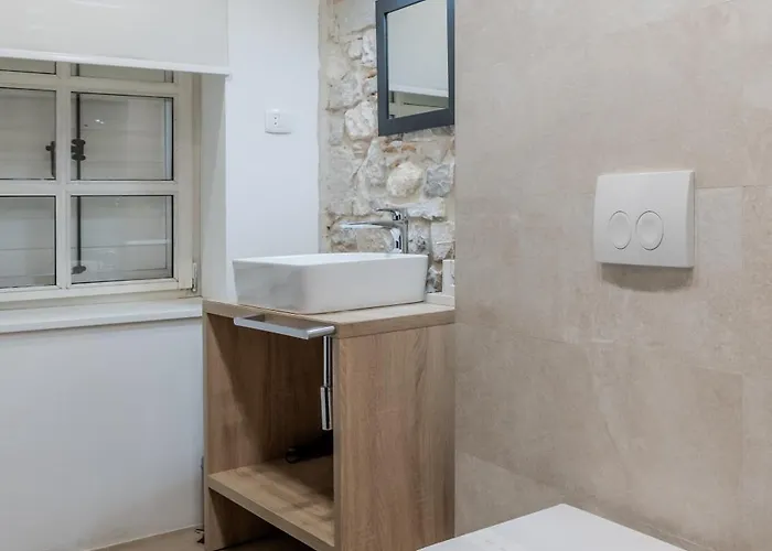 The Code Luxury Πανσιόν 4*