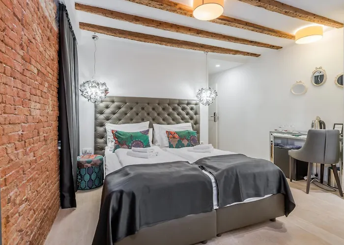 The Code Luxury Πανσιόν 4*