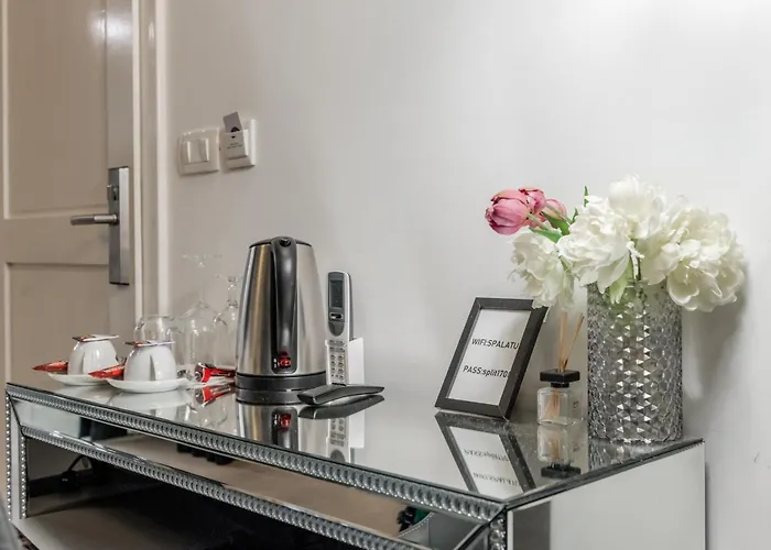 Πανσιόν The Code Luxury