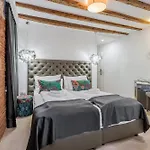 The Code Luxury Гостевой дом 4*