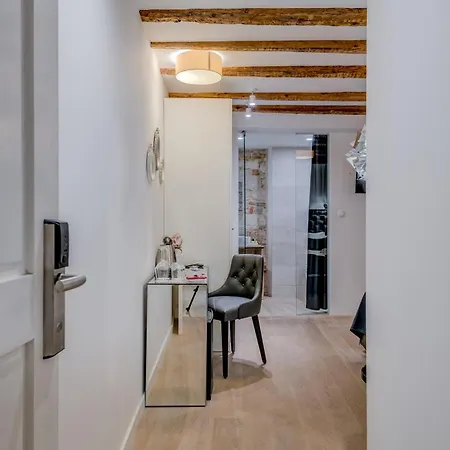 The Code Luxury 4* Split