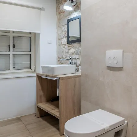 The Code Luxury Πανσιόν 4*