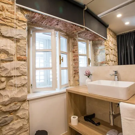 Pensionat The Code Luxury 4*